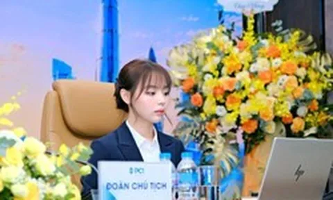 Sau khi nữ chủ tịch 27 tuổi ngồi ghế 'nóng', CII tiếp tục mua thêm PC1
