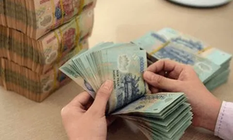 Mỗi Đảng viên được nhận 63.250.000 đồng cùng Huy hiệu, hiện đã hiệu lực, ai thuộc nhóm đối tượng hưởng?