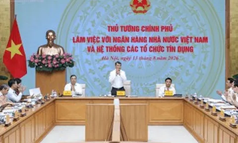 Thủ tướng yêu cầu ngân hàng giảm lãi suất cho vay, xử lý tổ chức không chấp hành
