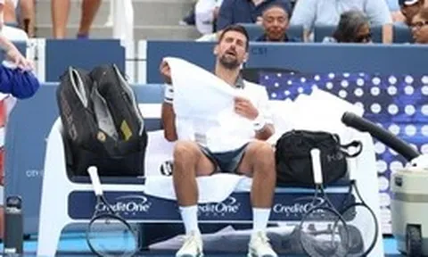Djokovic kiệt sức sau trận đấu 2 tiếng rưỡi và bị loại sớm ở giải Cincinnati Masters