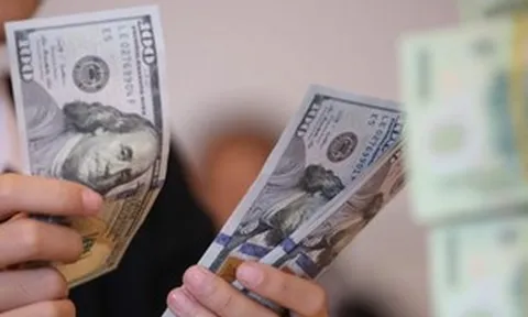 Tỷ giá hôm nay 17/8: USD ngân hàng tăng mạnh, tỷ giá trung tâm lên 25.586 đồng