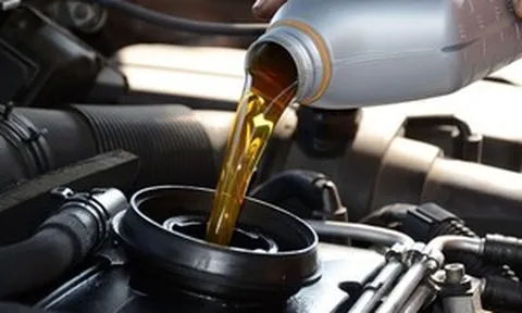Tự thay dầu tại nhà, chủ xe Subaru bị hãng từ chối bảo hành