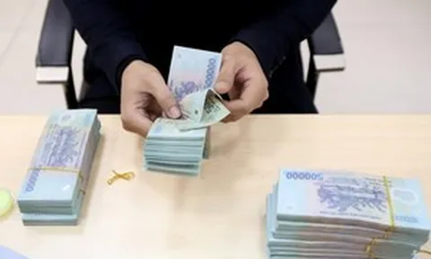 Vì sao người dân thích gửi tiền ngân hàng?