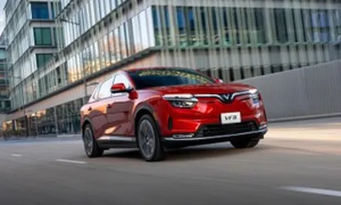 Lộ diện nội thất VinFast VF 8 thế hệ mới tông nâu đen sang trọng