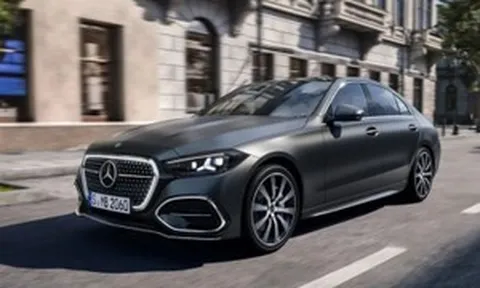 Tích hợp trí tuệ nhân tạo, Mercedes-Benz C-Class định nghĩa lại khoang lái thông minh, xe biết trò chuyện như người