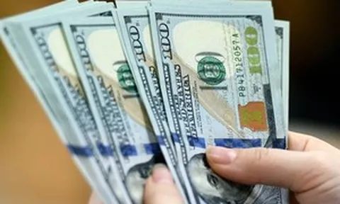 Tỷ giá hôm nay 19/8: USD ngân hàng giảm 40 đồng, tỷ giá trung tâm tăng