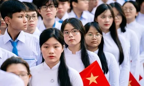 Sắp xếp trường học ở TP.HCM: 159 trường THPT, 41 trung tâm GDTX sẽ ra sao?