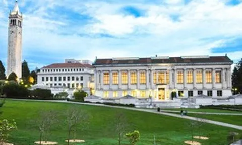 Là thí sinh học giỏi ở trường chuyên nhưng thi 0 điểm môn Toán, Hiệu trưởng trường đại học lớn liên hệ gấp và nói thẳng quan điểm
