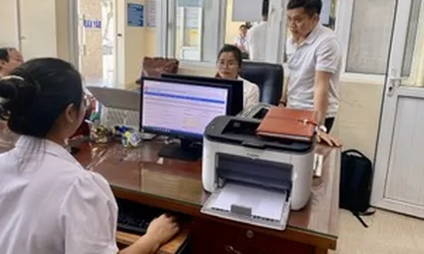 Mỗi cán bộ, công chức, viên chức được nhận 500.000 đồng/tháng, thực hiện trong 12 tháng, ai thuộc nhóm đối tượng hưởng?