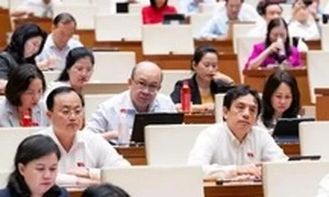 Tin tức sáng 21-8: Quốc hội bàn định hướng sửa Luật Đất đai; Nguy cơ quá tải do bệnh sốt xuất huyết