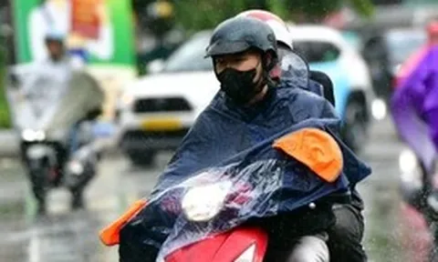 Thời tiết hôm nay 22-8: Bão số 4 quần thảo trong vịnh Bắc Bộ, đất liền ven biển mưa to