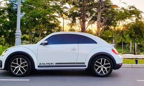 Lăn bánh 9 năm, 'con bọ' Volkswagen Beetle cũ vẫn được rao bán hơn 1,1 tỷ đồng