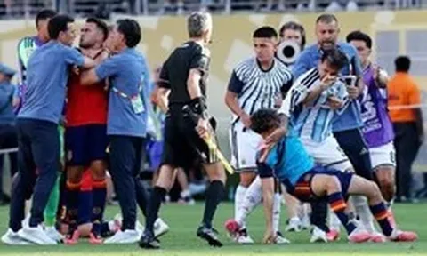 3 đồng đội của Messi bị FIFA phạt nặng vì ẩu đả ở chung kết World Cup 2026