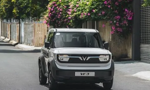 Từng ‘vật lộn’, chủ xe mua VinFast VF 3 đã nói thật về điều hoà khi đi trời nóng, công khai luôn thái độ của con