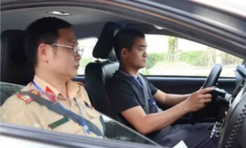 Sát hạch lái xe: Bổ sung bài thi vượt xe và chuyển làn trên đường trường