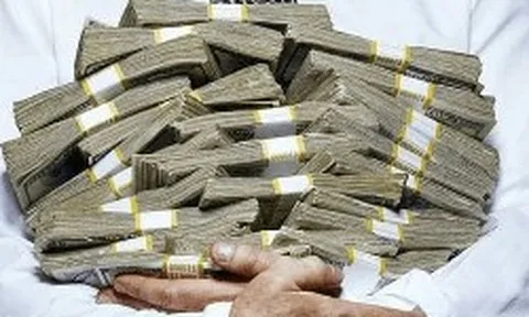 Doanh nghiệp trăm năm tuổi trên sàn chứng khoán "chơi lớn" trả gần 700 tỷ tiền cổ tức