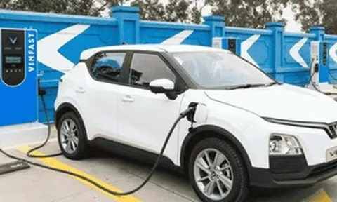 Lăn bánh đúng 10.000km, chủ xe VinFast VF 5 đã thừa nhận thật về chi phí nuôi xe, công khai luôn cảm giác lái trên cung đường Hà Nội - Hưng Yên vào mỗi tuần