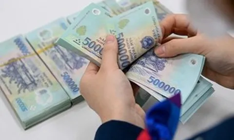 Từ 10/9, người lao động bị chậm lương được thêm tiền lãi, cách tính cụ thể ra sao?