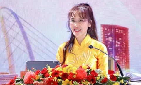 Ngân hàng của tỷ phú Nguyễn Thị Phương Thảo tặng 16 lượng vàng SJC cho khách hàng gửi tiết kiệm