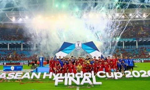 Việt Nam xưng vương ASEAN Cup 2026 và tình yêu dành cho bóng đá của hai 'nữ tướng'