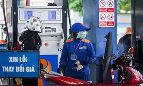 15h ngày 27/8, đồng loạt điều chỉnh giá xăng dầu