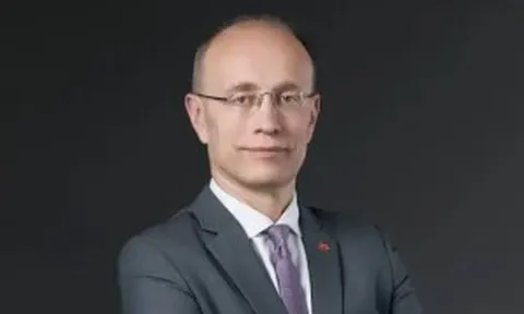 CEO Techcombank nhận lương trung bình gần 3 tỷ đồng/tháng