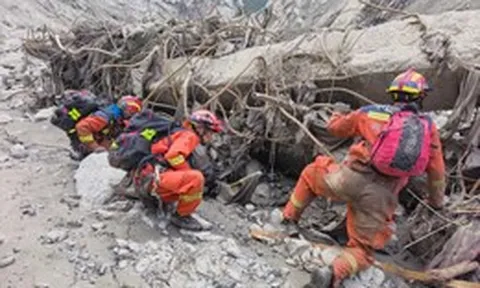 100 người kẹt trong đường hầm thủy điện ở Nepal, Trung Quốc và Ấn Độ cử chuyên gia đến giúp