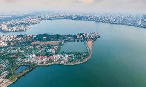 Hà Nội sẽ xây cầu đi bộ vươn ra giữa Hồ Tây giống như ở Thụy Sĩ, Ý: Thiết kế đặc biệt, nằm trong đại dự án cải tạo hơn 30.000 tỷ đồng