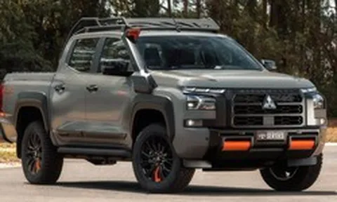 Mitsubishi Triton thêm bản đặc biệt: Độ ống thở, giá nóc chính hãng khiến dân off-road phát thèm