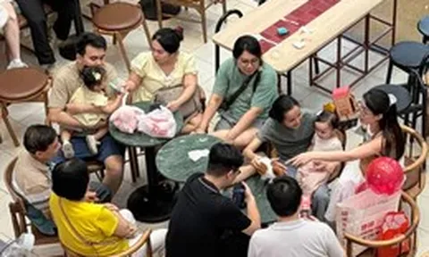 Quán cà phê, quán nước đông nghẹt dịp lễ 2-9, vì sao?
