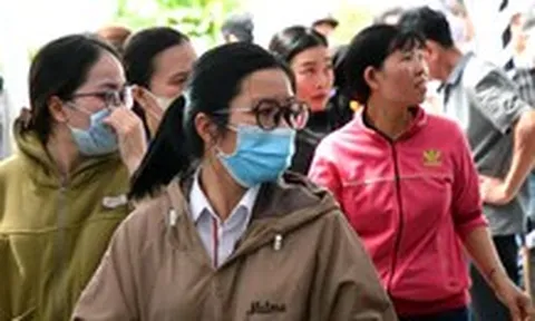 Hàng trăm người tiễn đưa 3 mẹ con bị sát hại ở Đồng Nai về quê an táng