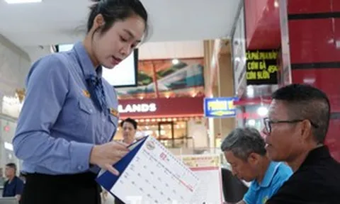 Bán vé tàu Tết: Vì sao khách đến ga mua thưa thớt?