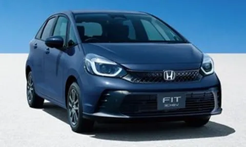 Kỷ niệm 25 năm, Honda bán mẫu hatchback giá chỉ 255 triệu, 4 phiên bản tùy chọn, động cơ hybrid, thiết kế nịnh mắt, khách Việt nhìn sẽ thích