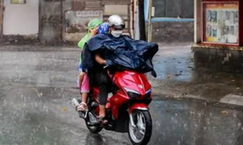 Thời tiết hôm nay 8-9: Bắc Bộ nắng, Thanh Hóa trở vào Nam Bộ mưa dông