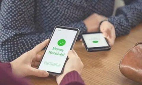 Bất ngờ nhận hơn 51 triệu đồng vào tài khoản với nội dung 'tra no' dù không vay mượn bất kỳ ai