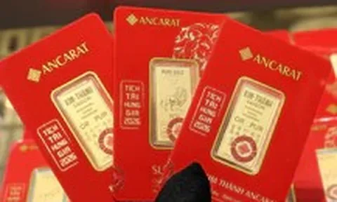 Tối nay, giá vàng thế giới bất ngờ giảm sâu, về gần 4.300 USD/ounce