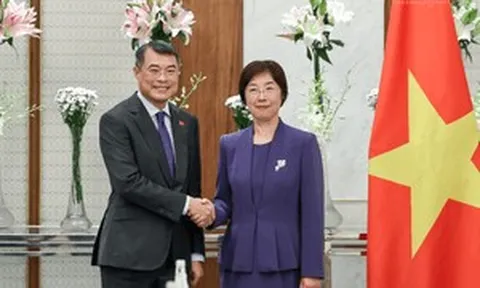 Thủ tướng Lê Minh Hưng gặp Chủ tịch Ngân hàng AIIB, đề xuất rót vốn vào loạt dự án lớn tại Việt Nam
