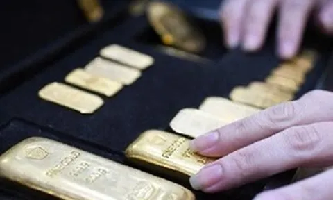 Loạt ‘yếu tố ngầm’ khiến giá vàng tụt dốc, một sự kiện quan trọng quyết định hướng đi tiếp theo