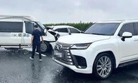 Vụ xe Lexus dừng đột ngột gây tai nạn liên hoàn trên cao tốc: Xe từng chạy quá tốc độ