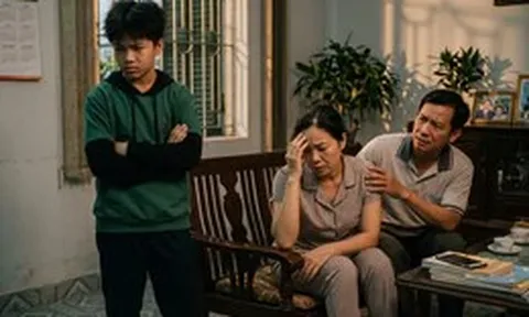 Làm gì khi trẻ không kiềm chế cảm xúc, xa cách cha mẹ?