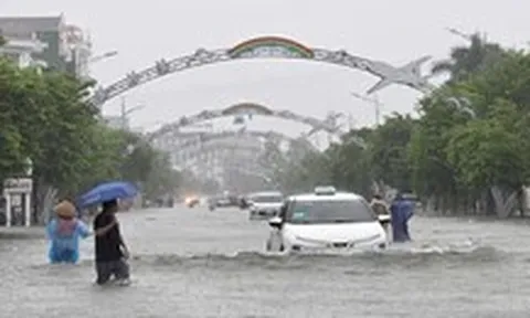Mưa ở Vinh vượt kỷ lục 41 năm trước, Nghệ An và Hà Tĩnh đêm nay có mưa lớn