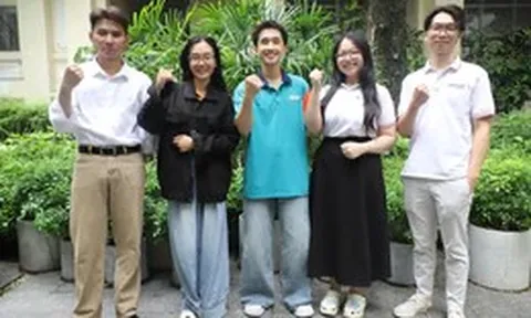 Ngư dân đi biển chật vật với giấy tờ, nhóm sinh viên ‘ra tay’ số hóa nhật ký khai thác