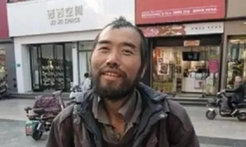 Là Thủ khoa Đại học năm 1997, từng làm Giám đốc, hiện đang làm công việc gì để sống qua ngày?
