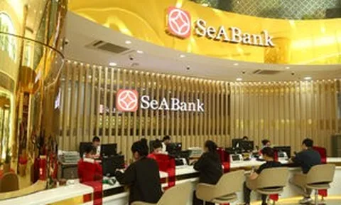 Cổ phiếu lập đỉnh, lãnh đạo và người nhà SeABank đồng loạt ‘chốt lời’