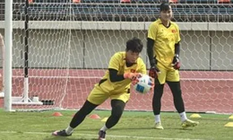 Tuyển nữ Việt Nam đổi lên giờ tập sớm hơn, chịu nóng để chuẩn bị đấu tuyển Trung Quốc