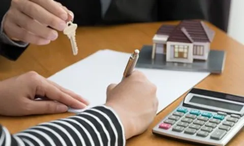 Gia đình trẻ nên chọn ngân hàng nào khi vay tiền mua nhà để tối ưu tài chính?