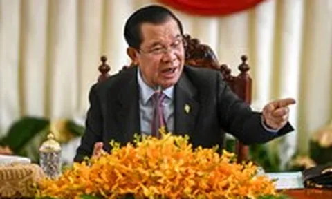 Ông Hun Sen than phiền vì bị nhắn tin xin tiền mua nhà, mua xe