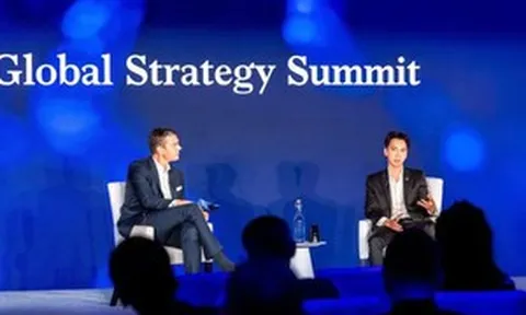 Giữa hàng loạt CEO và chuyên gia toàn cầu, Chủ tịch ACB chia sẻ chiến lược trong thời kỳ biến động AI