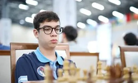 'Messi cờ vua' bất bại tại Olympiad 2026