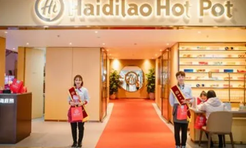 Haidilao thông báo khẩn: Từ nay, khách hàng đi ăn lẩu sẽ không được làm điều quen thuộc này